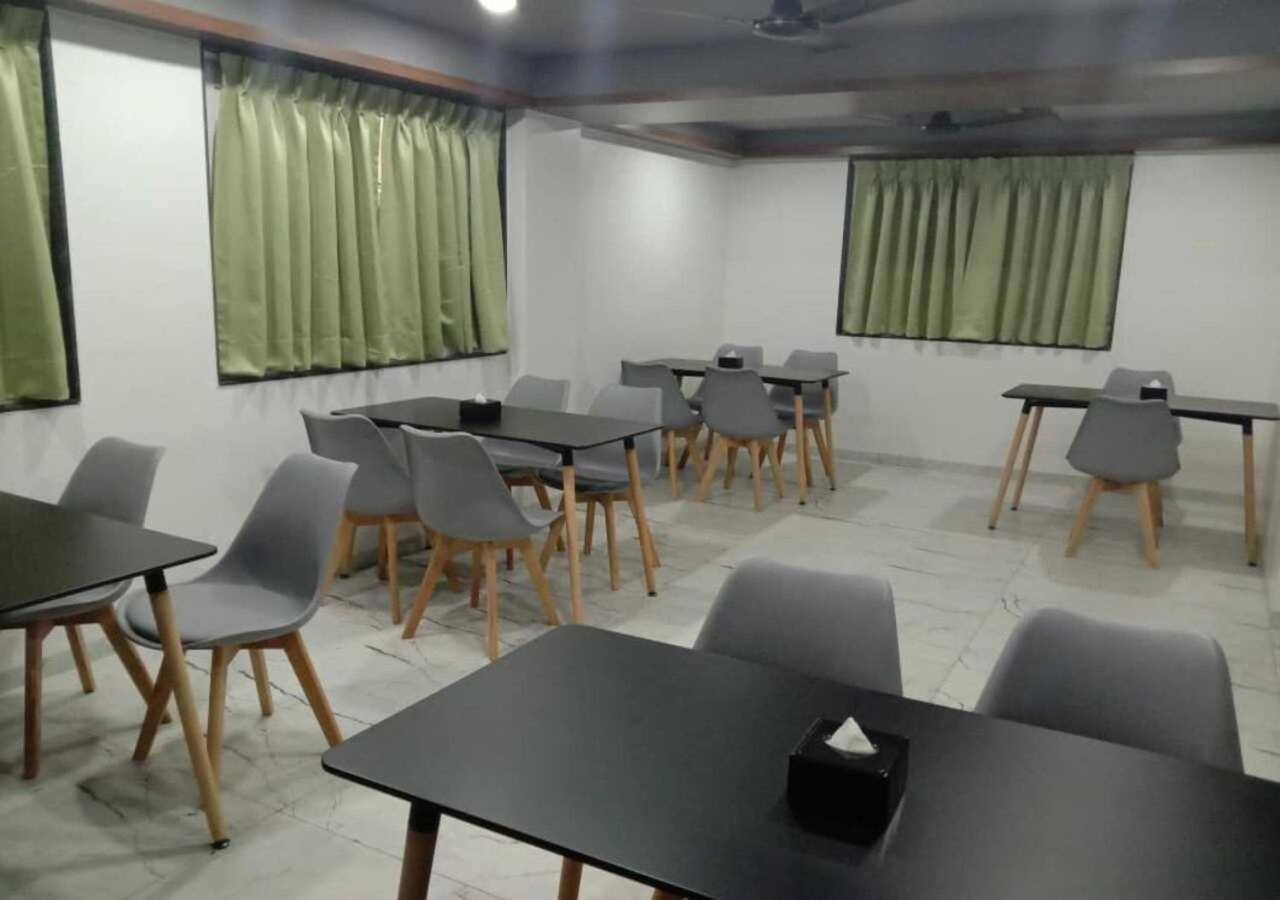 Sharman Suites Pune Exterior photo