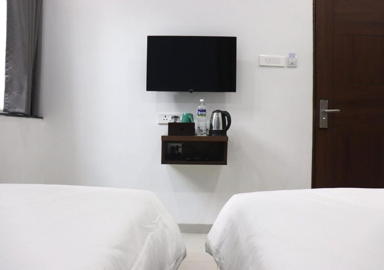 Sharman Suites Pune Exterior photo
