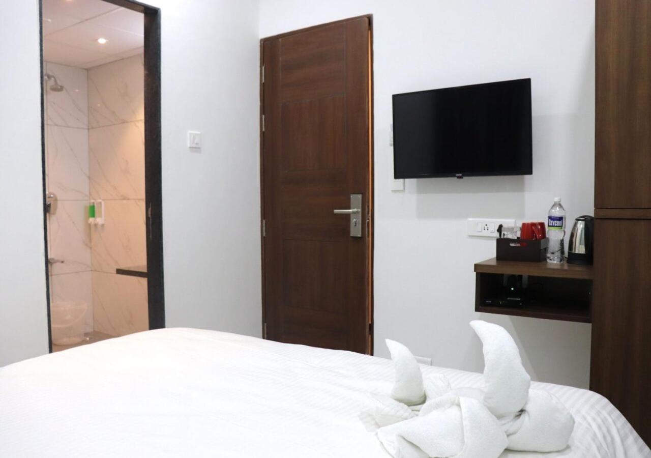 Sharman Suites Pune Exterior photo